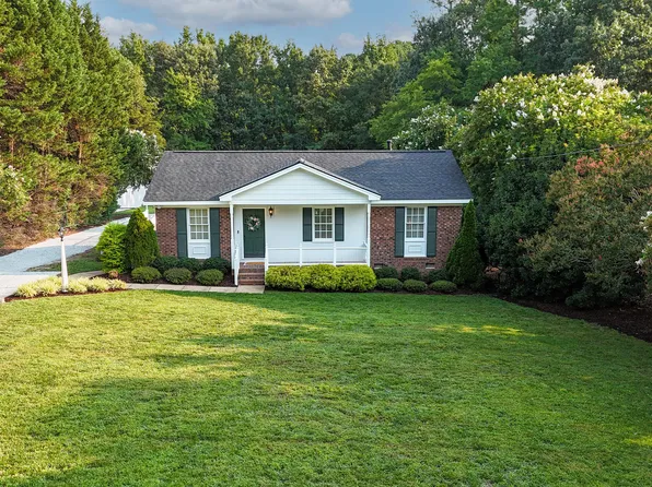 5609 Alta Vista Ct, Raleigh, NC 27610