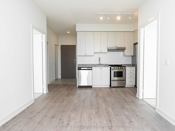 5th image of 10 Wilby Cres #2202