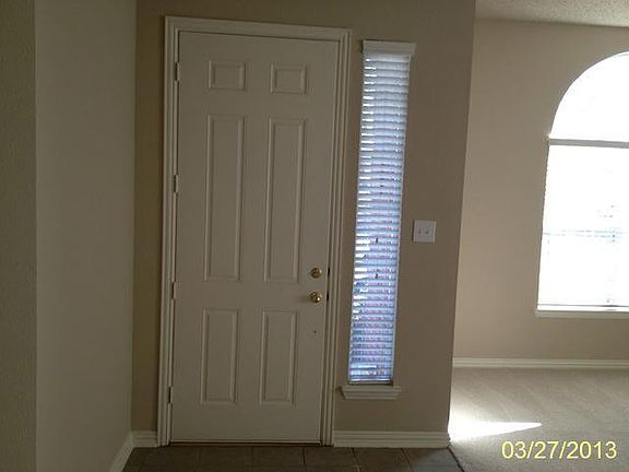 3rd image of 7874 Greenvalley Ln