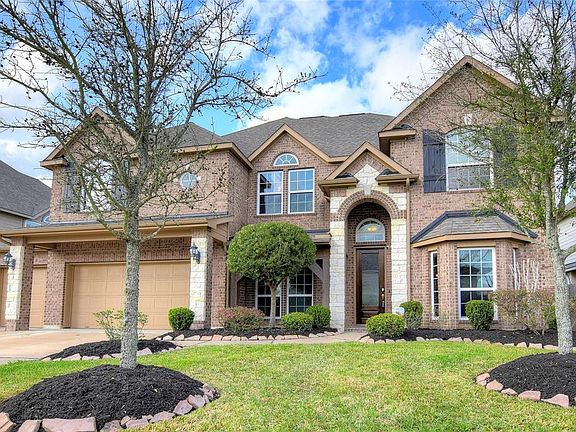 2nd image of 3301 Brentwood Ln