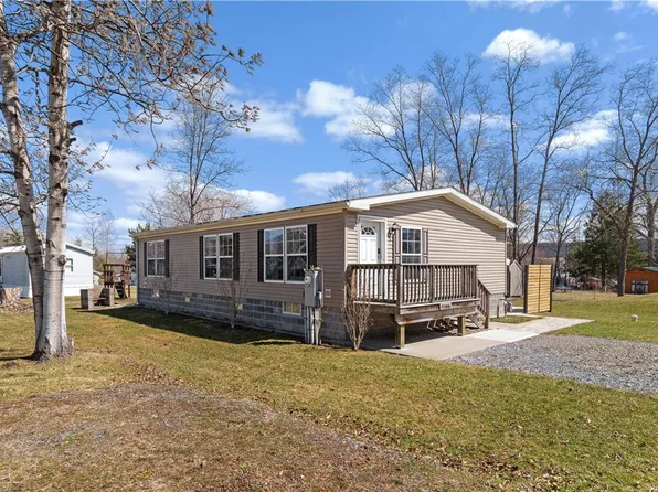 9588 Way Mandalay Rd, Hammondsport, NY 14840