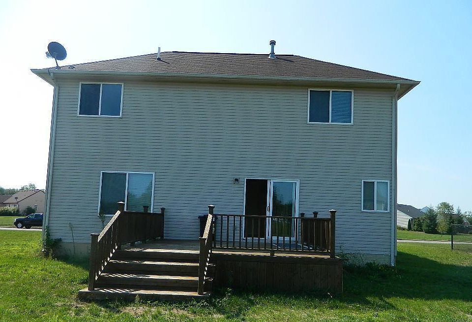 2nd image of 825 Bobwhite Ln