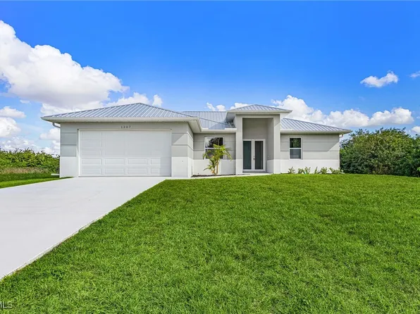 1207 Andover Dr, Labelle, FL 33935