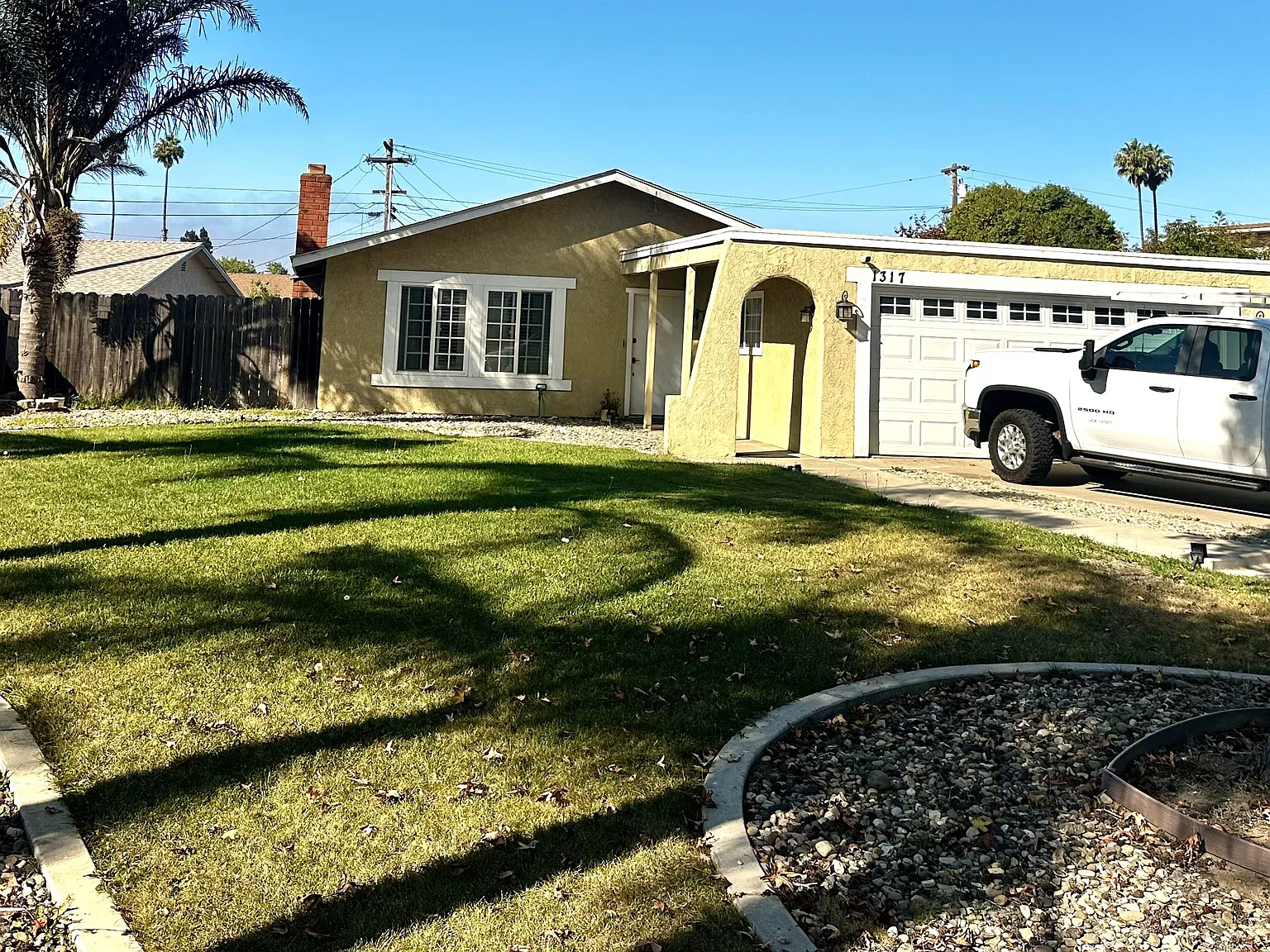 3 bed, 1320 sqft, $3,500 — Photo 1