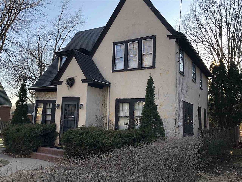 2nd image of 906 N Chicago Ave