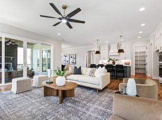 928 Lily Claire Ln, Fuquay Varina, NC 27526