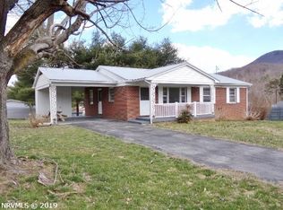121 Ambrose St, Narrows, VA 24124