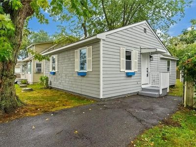 19 Curtis St, Warwick, RI, 02889