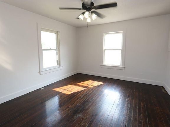 4th image of 509 N Providence Rd