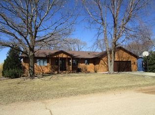 101 Kaukis Dr, Le Sueur, MN 56058