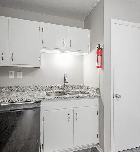113 Goodson Ave #11 — Photo 9