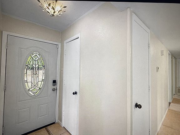 3rd image of 4700 Green Hollow Dr