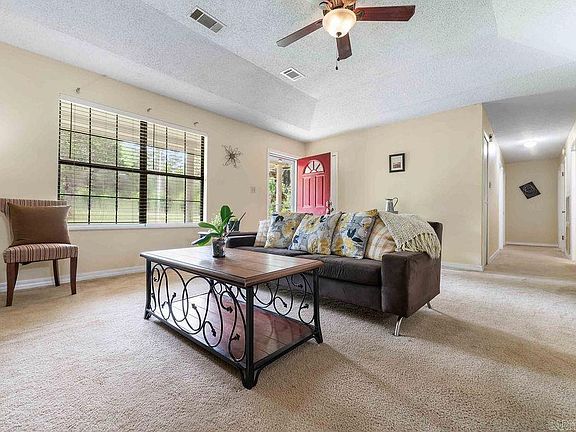 5th image of 7 Briarwood St