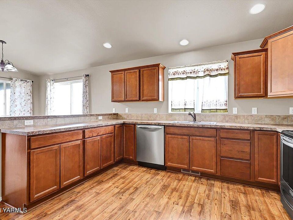 190 Wenas View Dr, Selah, WA 98942 Zillow