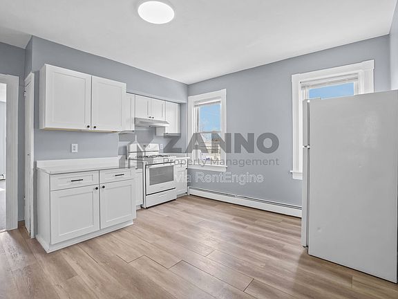 4th image of 108 Woodward Ave Floor 2