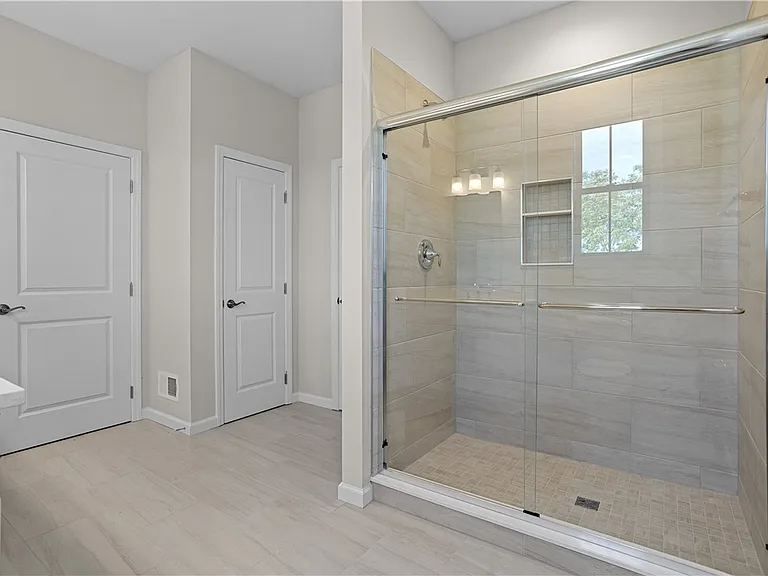 413 Walnut Ct — Photo 14