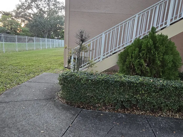 Private stairway entry