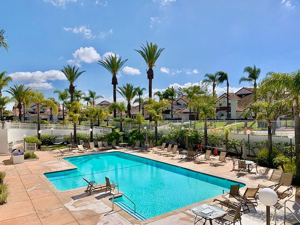 1st image of 266 Camino Cortina