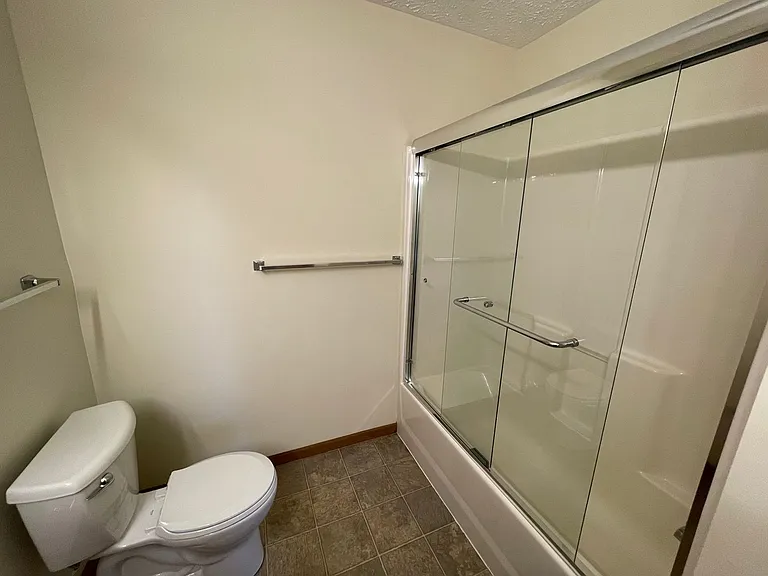 3223 Mendel Dr — Photo 13