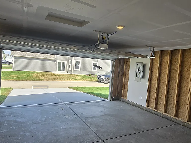 436 Eisenhower St — Photo 22