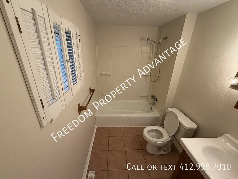 707 Carothers Ave #1 — Photo 3