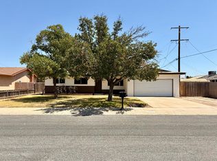 10153 Martin Rd, Hanford, CA 93230