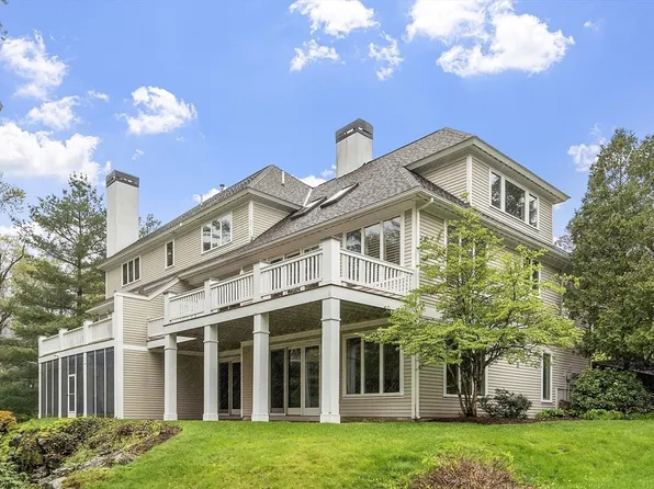 7 Long Ridge Ln, Ipswich, MA 01938