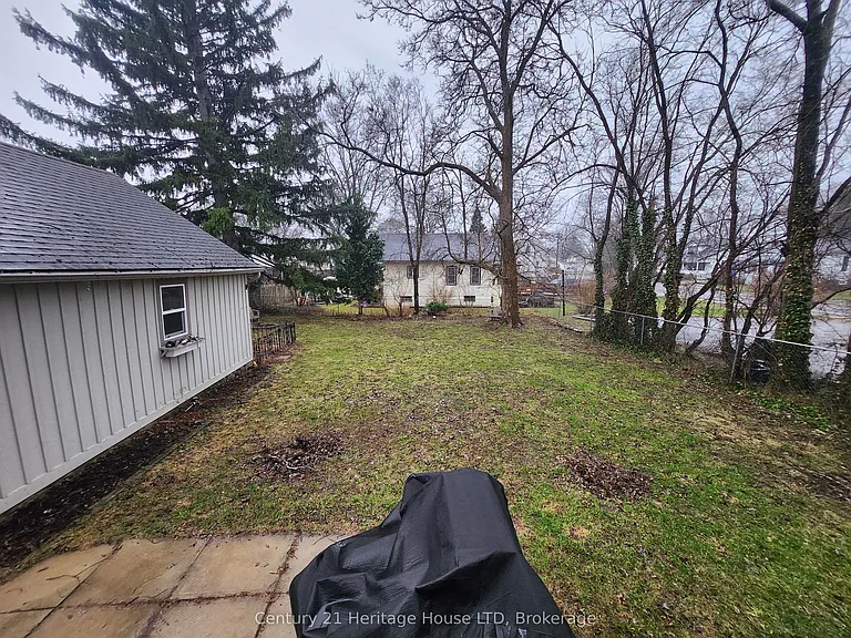 8269 Willoughby Dr — Photo 26