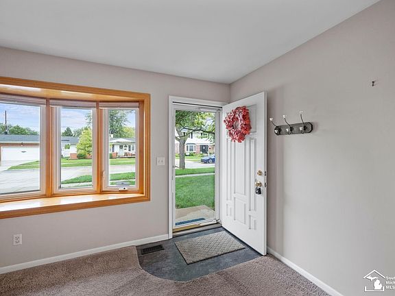 5th image of 1136 Lavender St