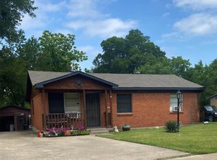 1317 Woodcrest Dr, Mesquite, TX