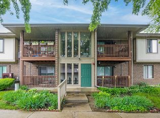 603 Garden Cir APT 3, Streamwood, IL