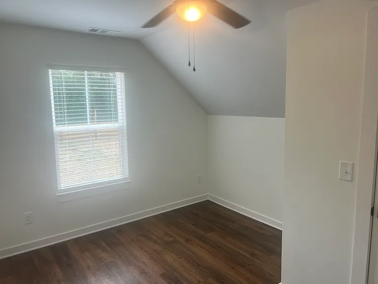 2100 Airport Rd — Photo 13
