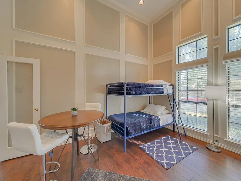 1507 Broadmoor Dr — Photo 22