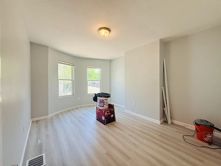 93 Zeigler St #1 — Photo 4