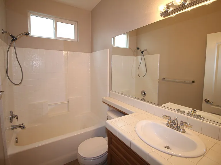 4044 W Peach Tree Ln — Photo 13