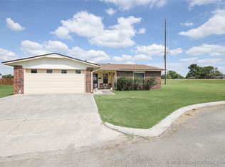 1205 E Ellis Ave, Davis, OK 73030