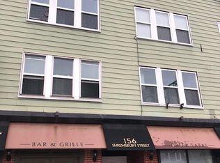 156 Shrewsbury St APT 4, Worcester, MA 01604
