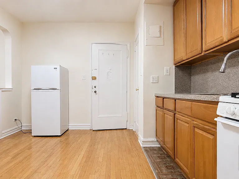 1615 Avenue I #419 — Photo 5