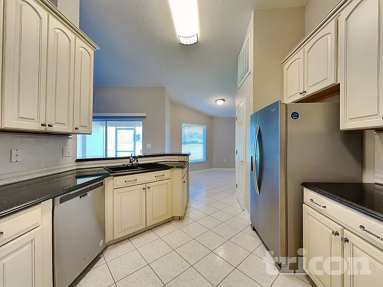 1387 Laurel Glen Dr — Photo 4