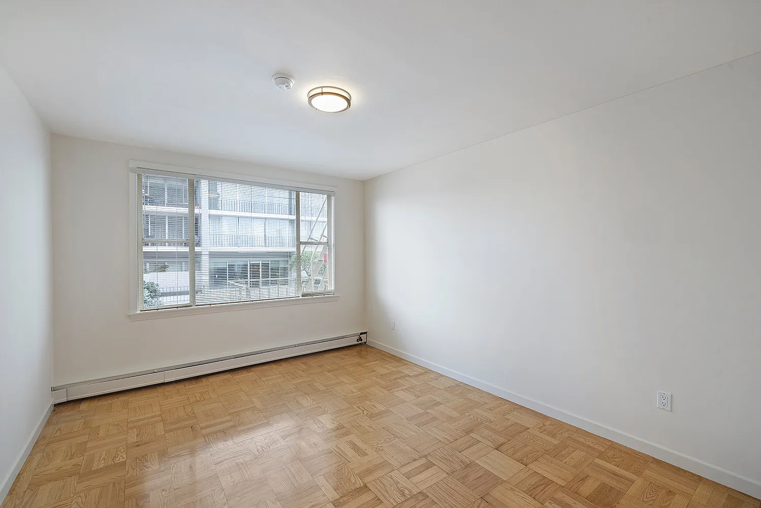 1 bed, $4,795 — Photo 3