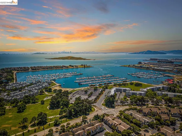 1602 Jetty Dr, Richmond, CA 94804