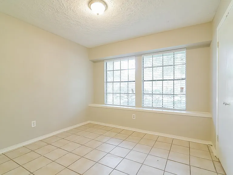 22514 Dabney Manor Ln — Photo 13