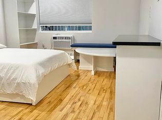 319 E 8th St APT 1A, New York, NY 10009