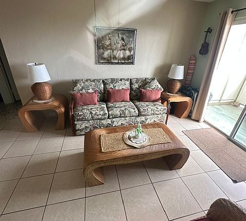 2nd image of 74-5618 Palani Rd APT I5
