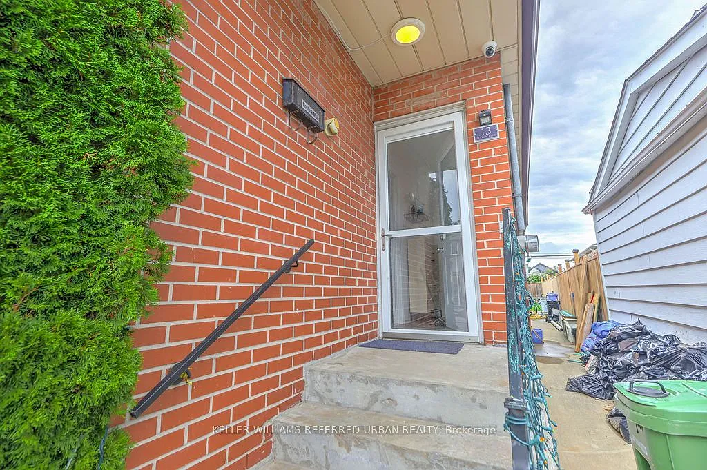 2 bed, $2,500 — Photo 2