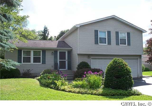 1st image of 102 Longdale Dr