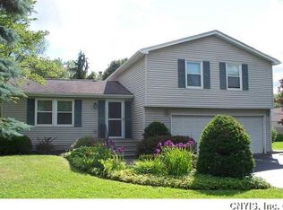 102 Longdale Dr, Liverpool, NY 13090