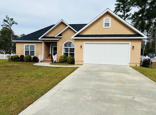274 Summertree Rd, Douglas, GA 31535