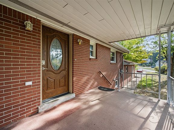 2nd image of 4001 Crissman Dr