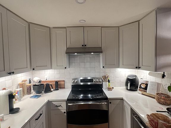 2nd image of 1467 Everton Pl #0